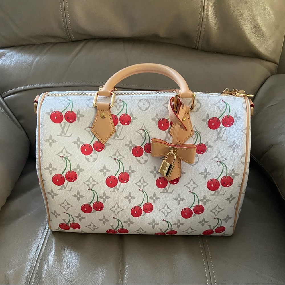 New Satchel bag with leather trim
30cm